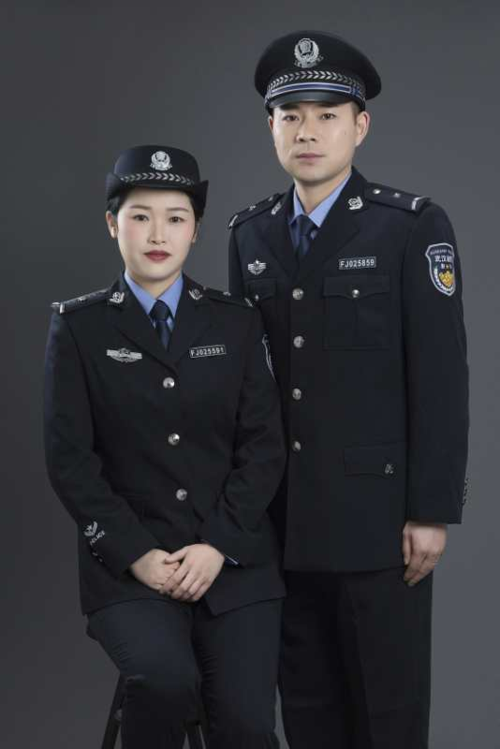 辅警夫妻分享战疫「幸福经验」