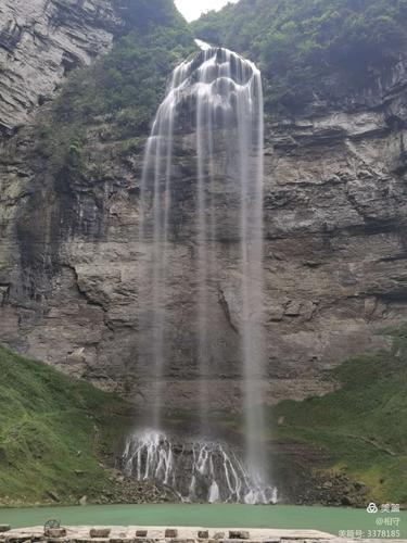 2020年7月22矮寨大桥,德夯流沙瀑布天气闷热并艳阻高照.高温