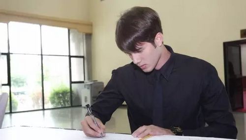 泰星mik的妈妈是哪国人?mik果然是妈妈上辈子的小情人