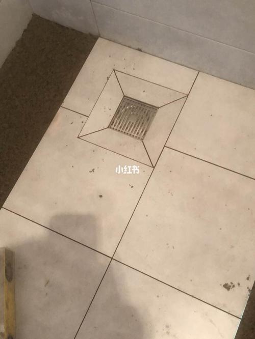 卫生间地砖,回字地漏太赞了_拖把_家居家装_装修