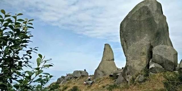 这里是2号风车处,后面是开平市大沙水库.