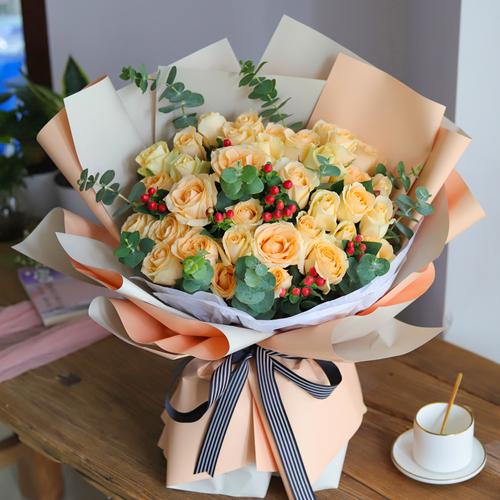 男友99朵香槟玫瑰生日花束鲜花速递上海深圳广州北京同城配19朵香槟白