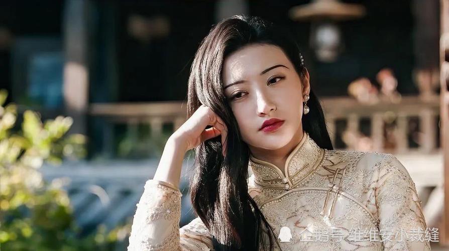 《司藤》景甜旗袍造型,摇曳生姿,气场全开,堪称一场华丽旗袍时装秀