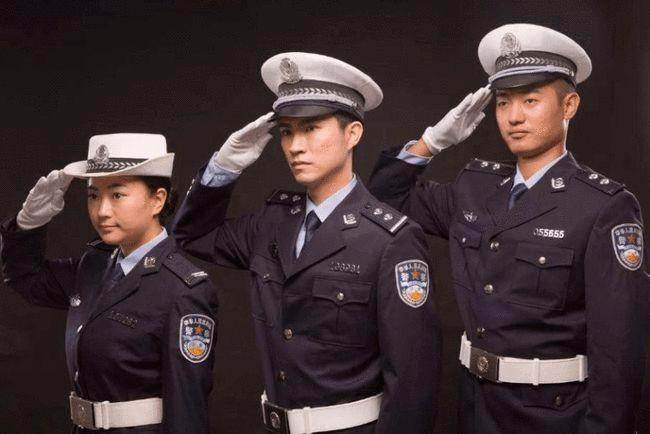 同样是穿警服,行政编警察和辅警差距不是一星半点,选错悔不当初