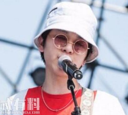 盘尼西林乐队主唱张哲轩个人资料介绍盘尼西林现身乐队的夏天受关注