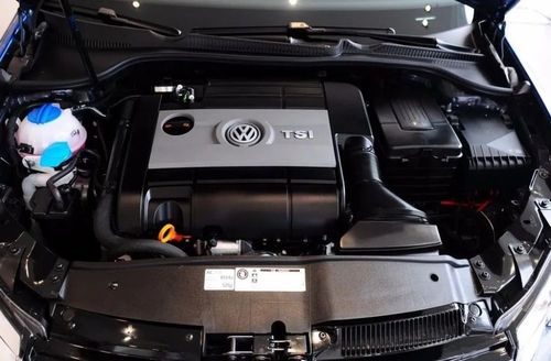 0t ea113发动机,最大马力256匹,6速湿式双离合,原厂零百直接进5秒