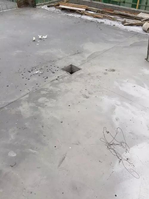 钢筋砼楼地面砼原浆收光