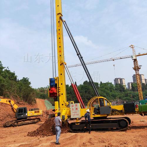 大鼎15米cfg打桩机建筑地基cfg打桩机 履带式cfg长螺旋打桩机价格