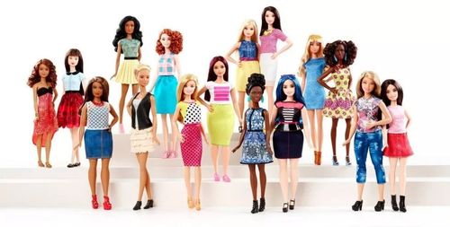 60岁芭比娃娃的华丽变身?美丽的公式原来不止年轻一种