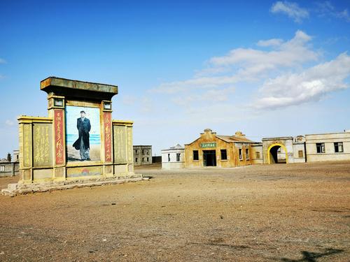 三道岭一一岁月遗址成就电影"无人区"辉煌