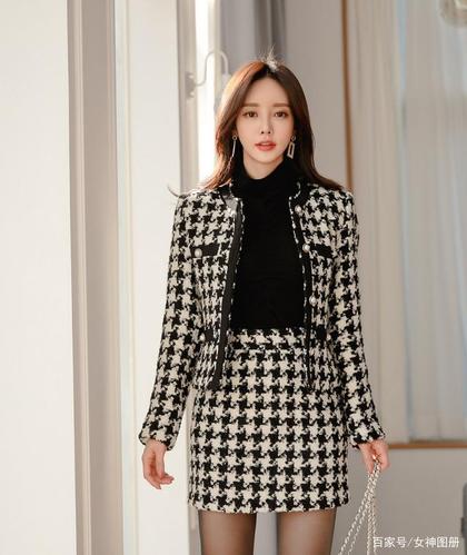 孙允珠——雪鸦方格复古黑白香奈儿外套写真
