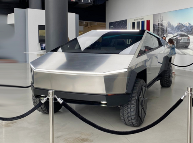 首款特斯拉皮卡正式亮相,不锈钢的外壳时尚科幻,最大续航804km