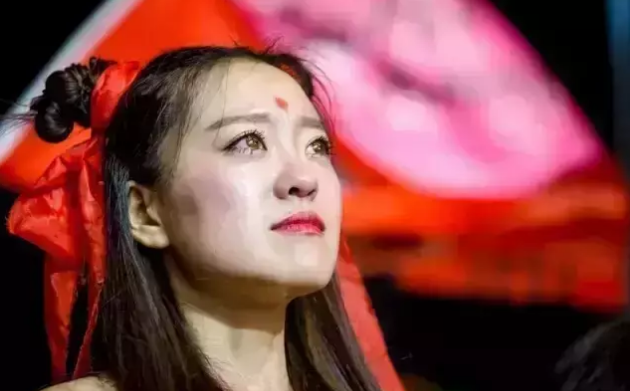 每日一歌 | 痛仰这首歌,是无数少女扎起哪吒头的原因