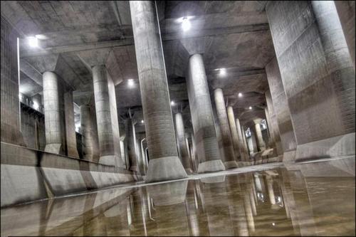 不,它只是日本的地下排水系统