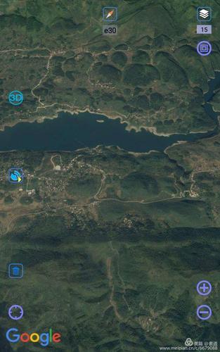 在卫星图上看到一个上亿的祖坟