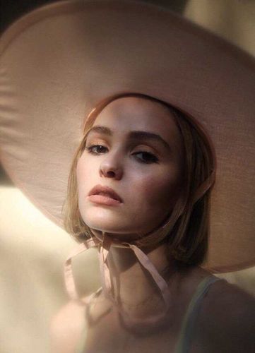 翰尼·德普johnny depp的女儿莉莉·罗丝·德普lily rose depp