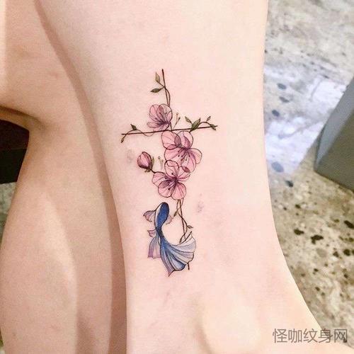 小清新小腿花卉鱼纹身图案