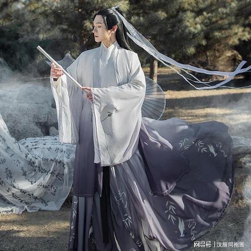 男生穿汉服总被说"娘"?这几款汉服拯救你!尤其是最后一款!