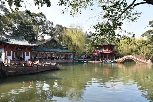 广汉房湖公园