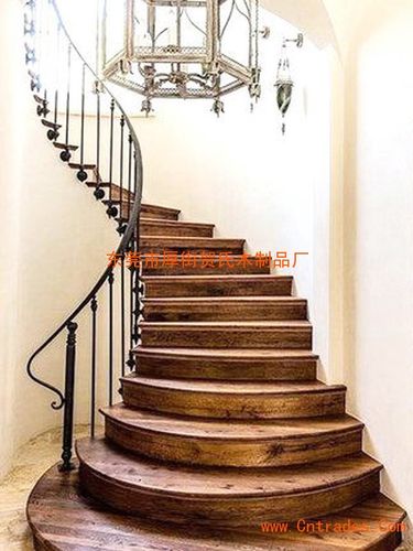 厚街实木弧形楼梯/安装实木弧形楼梯/贺氏楼梯
