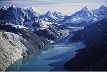 阿拉斯加湾是世界9大著名海湾之一,位于美国阿拉斯加州南端,介于