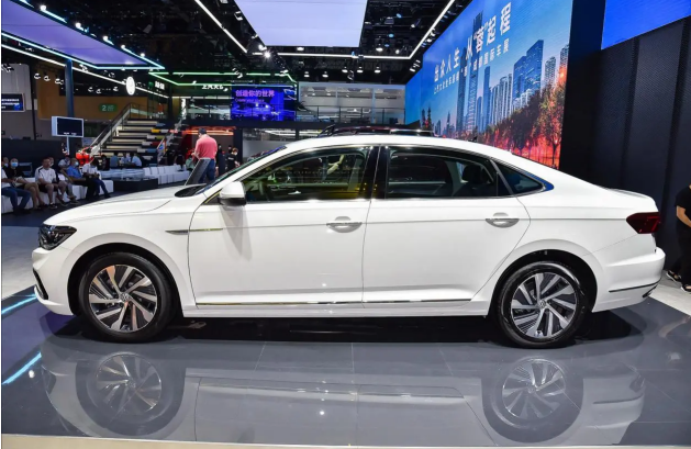 新能源电动汽车有哪些来看看上汽大众帕萨特phev