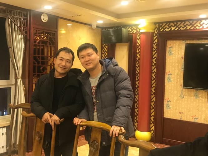 李树海越来越沉稳,可惜他的死党南杰没来.