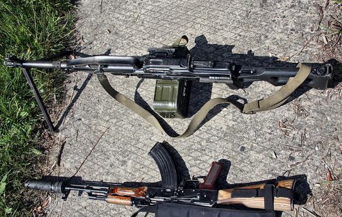 武器专栏俄罗斯pecheneg佩切涅格pkp通用机枪解体废物滑稽