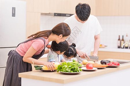 父母厨房做饭一家人厨房做菜背景