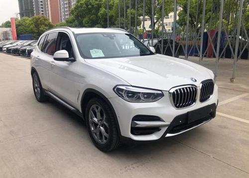 外观内饰基本不变,配置小幅调整,新款宝马x3顶配版本最值得入手