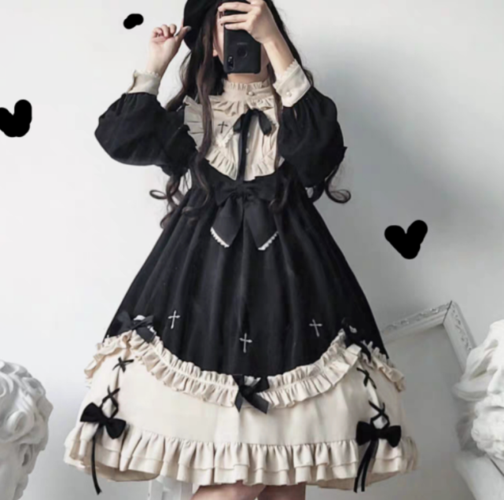 塔罗占卜:选一件你最喜欢的洛丽塔,测你会在几岁遇到自己的真爱!