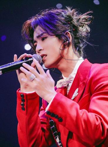 张哲瀚唱歌也超好听