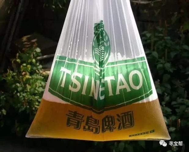 为什么在青岛买散称啤酒时——会用塑料袋装?总算知道