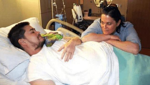 全球第一个生孩子的男人他是怎么做到的现如今怎么样了