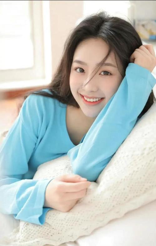 治愈系笑容的美女写真