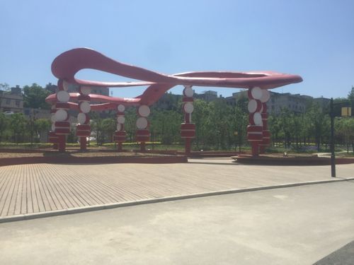 长安区樊川公园成为西安人周末度假胜地,玩水露营还有