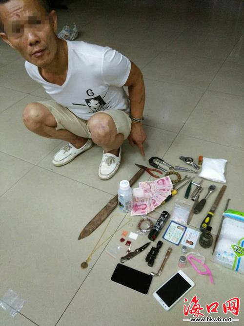 者刘杰)5月31日,海口市公安局美兰分局便衣大队在巡逻时,抓获一名吸毒