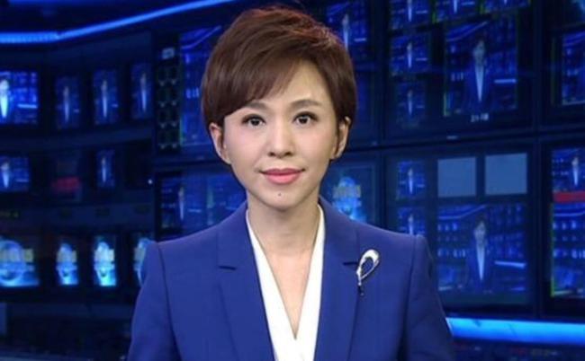 江苏卫视新闻眼女主持_新闻直播间女主持名单_新闻联播女主持人