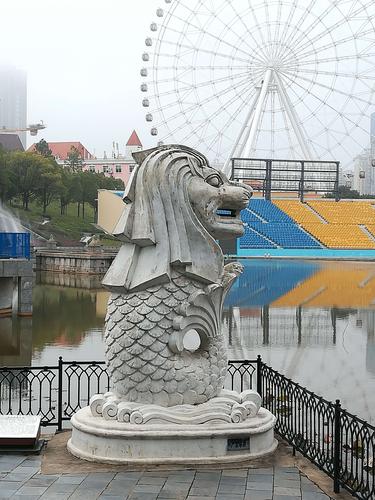 新加坡狮身鱼尾像,霸气:sphinx tail