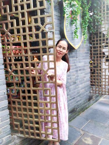李佳蔚