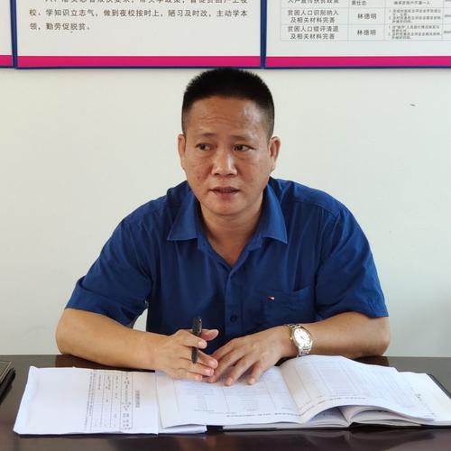 区工委副书记王瑞安到明善,雅林村委会检查指导脱贫攻坚工作