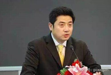 "政事儿"(微信id:gcxxjgzh)注意到,近日传出两则跟《新闻联播》主持