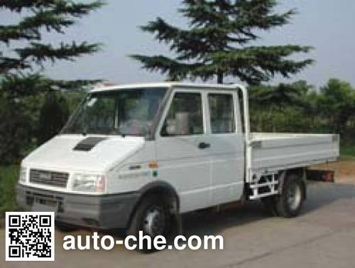 依维柯牌(iveco)nj1047lgsab型依维柯双排座载货车,第124批