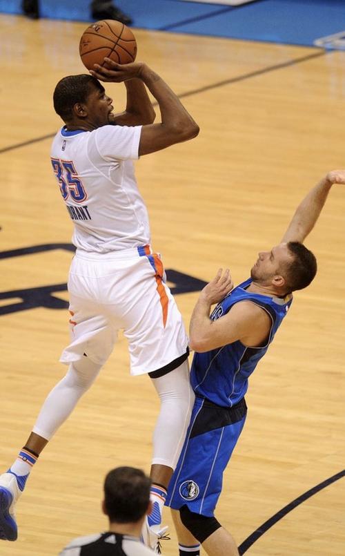 充满争议的超级得分手凯文杜兰特