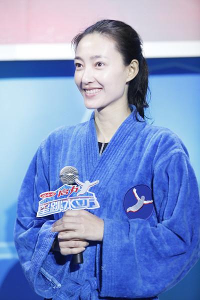 王丽坤"星跳"晋级 被赞"娱乐圈的郭晶晶"