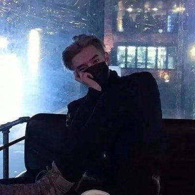 酷炫又霸气男生微信头像大全 唯独感情这东西我不想碰