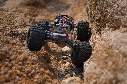 自制遥控攀爬车教程