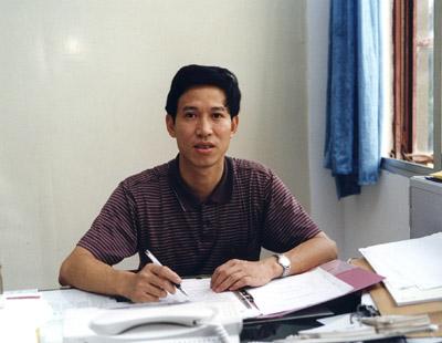葛世伦的人物履历