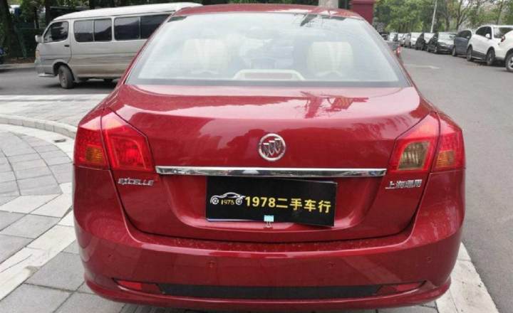 别克 凯越 1.6lx 手动 红色 自动档