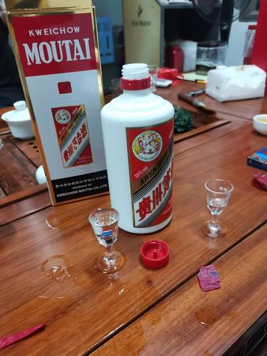 贵州53飞天茅台高清图